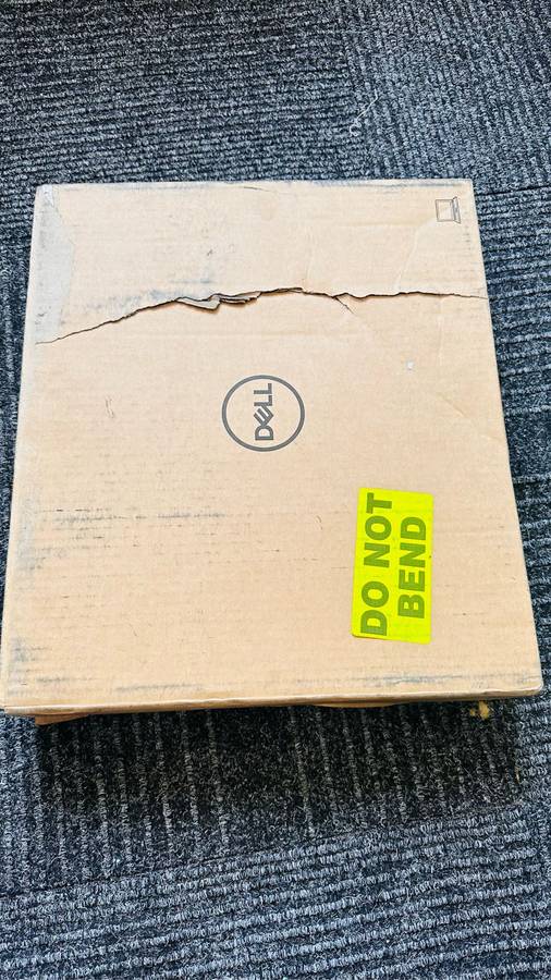 DAMAGED INTRANSIT - Dell Latitude E7470 Laptop