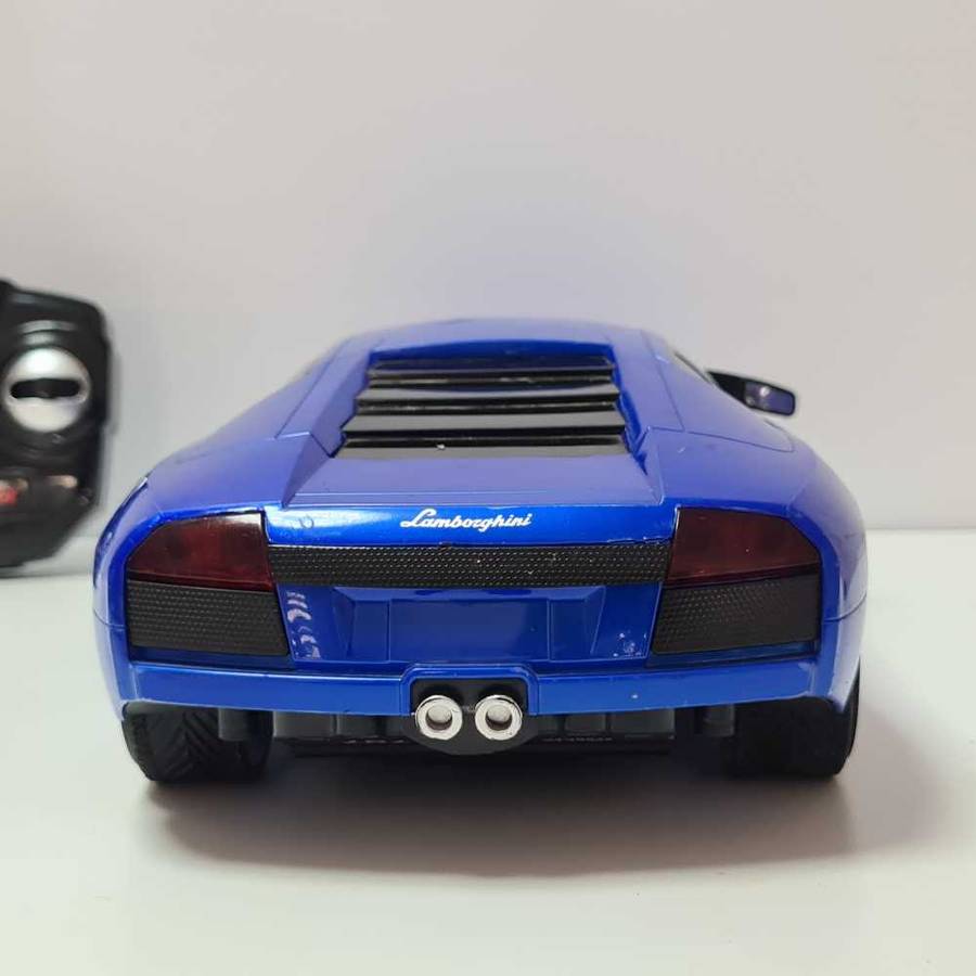 Lamborghini car model with controller.
