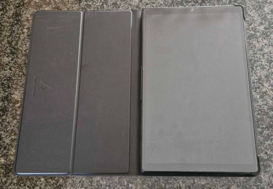 Lenovo Tab M10 HD + Folio Case