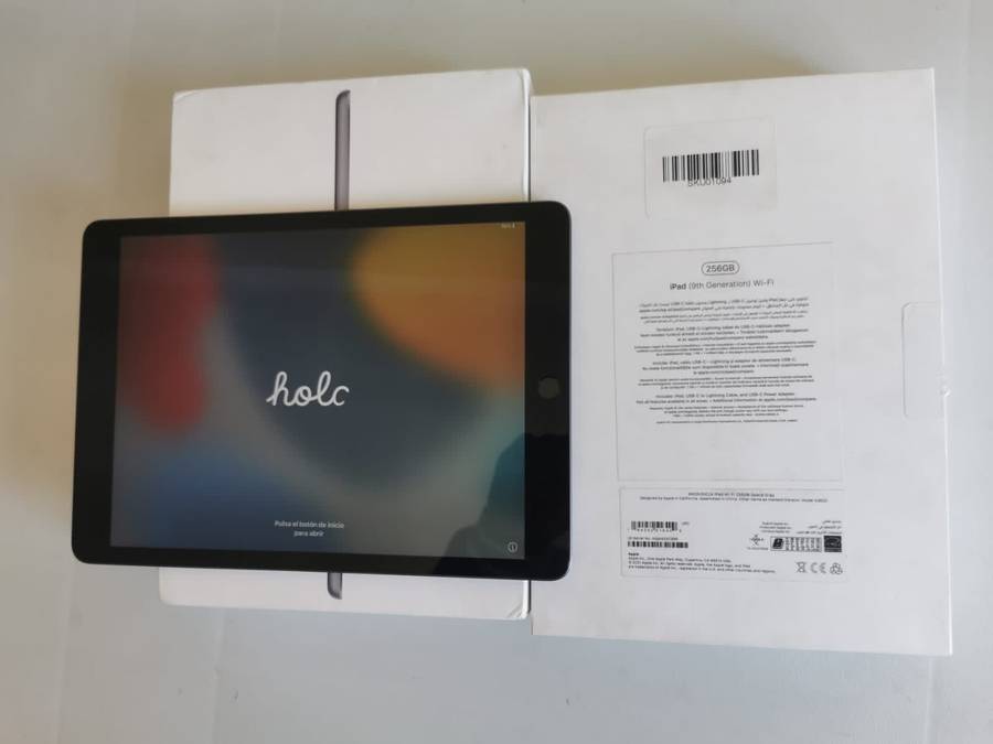 iPad 9th gen 256gb *LIKE NEW*