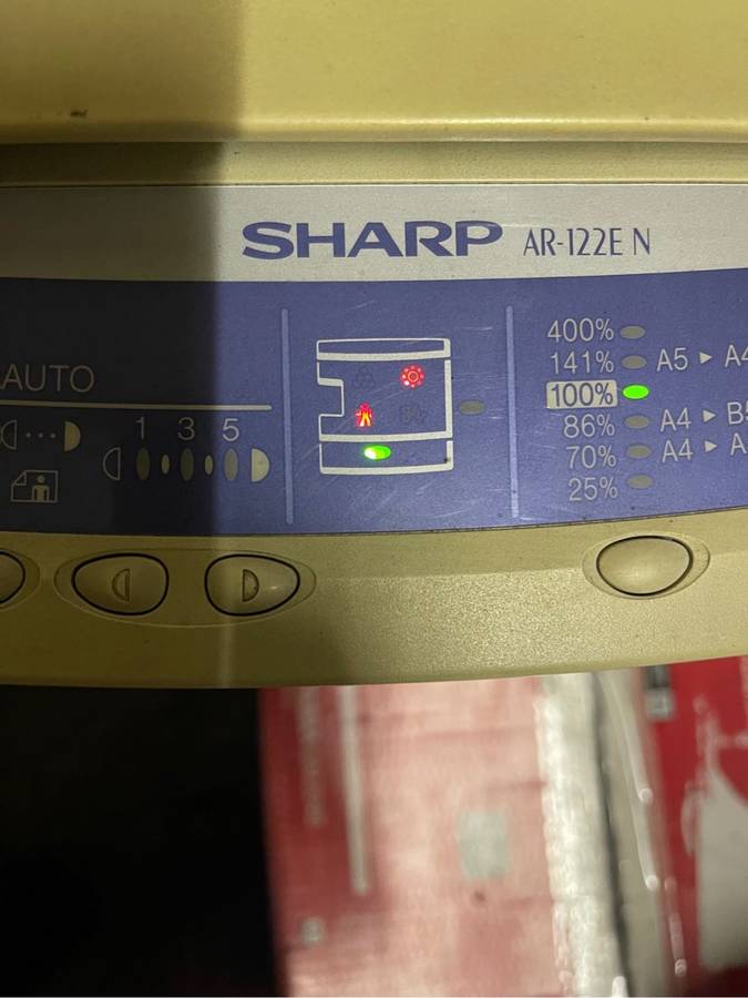 Sharp AR-122E N + 2 sharp cartridges valued at R13,000 up for grabs. Please read description.