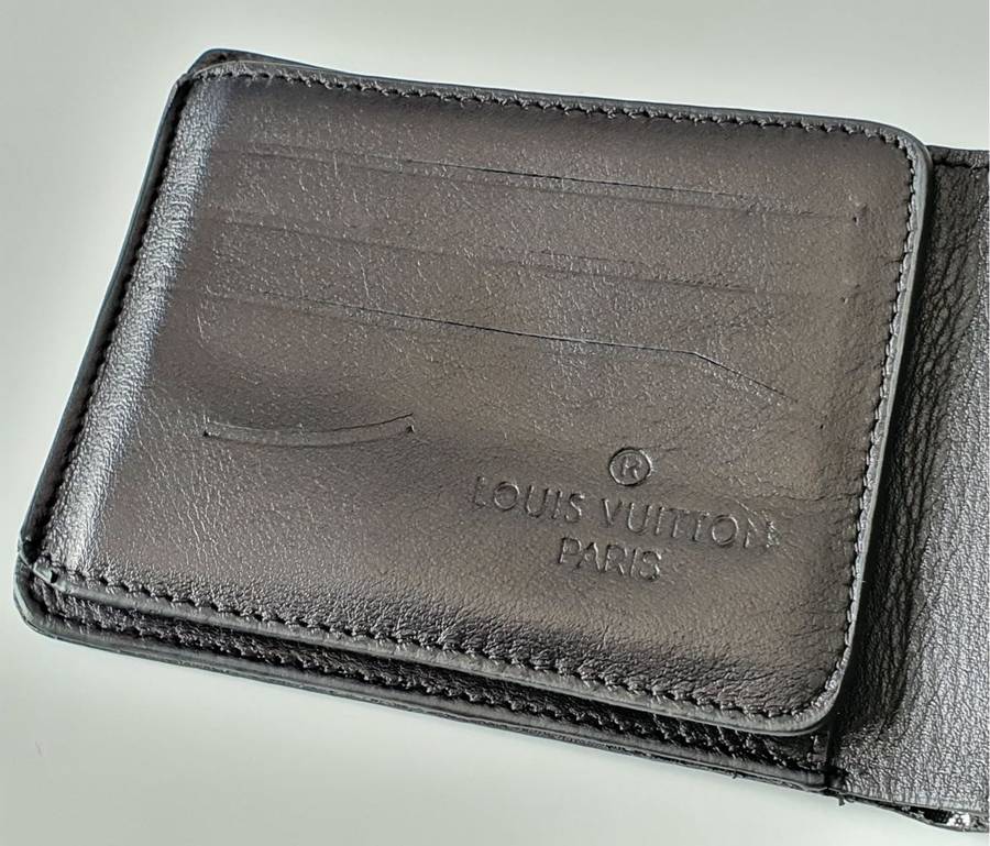 BLACK LOUIS VUITTON BRANDED LEATHER LIKE WALLET