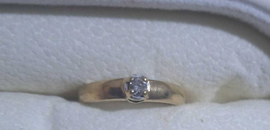 Gold ring