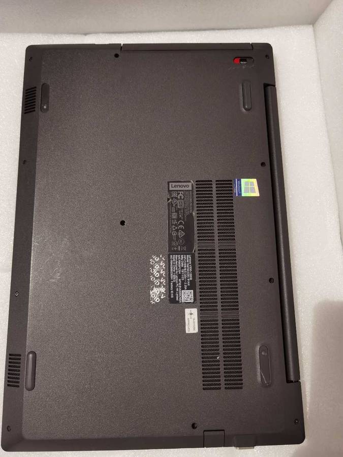Lenovo Corei5 8th Gen model 81AX, V330