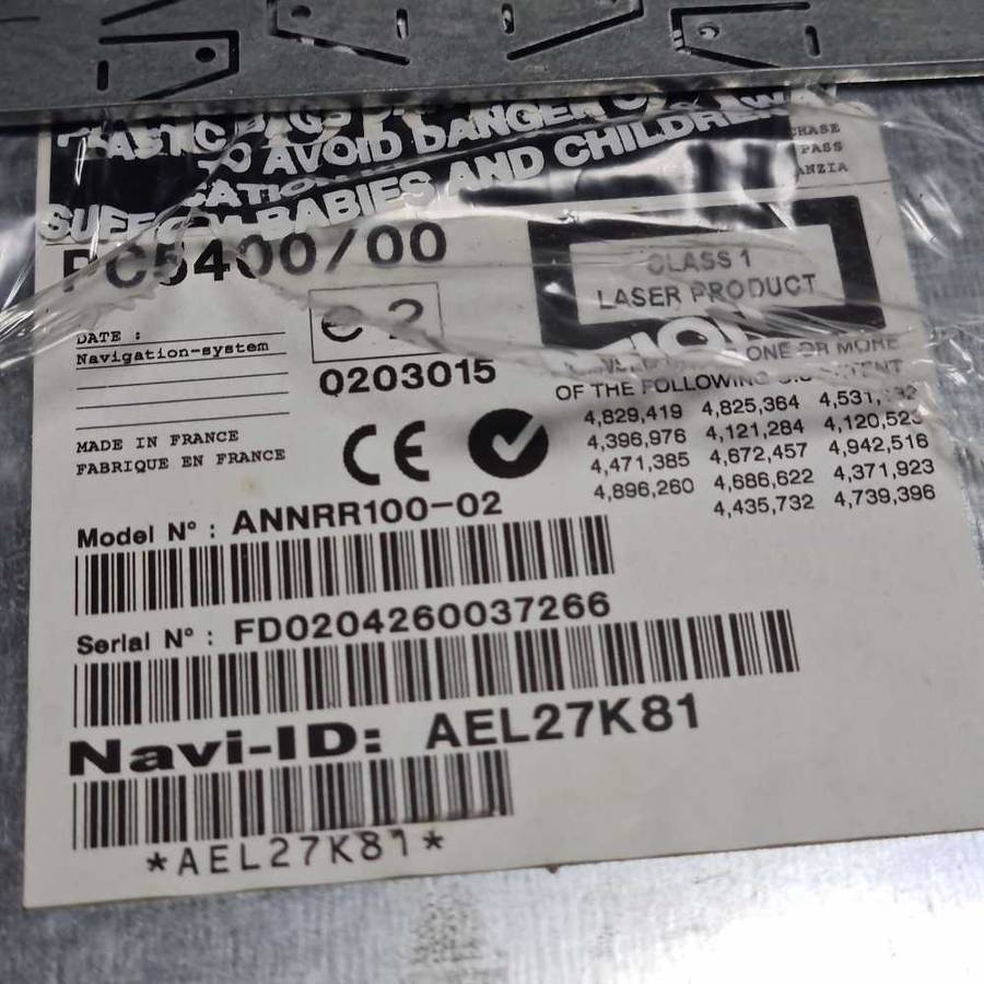 AUDIOVOXMM5050/18 Radio and Car Navigation system