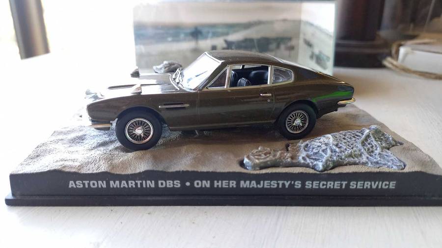 007 Aston Martin DBS - On Her Majesty`s Secret Service