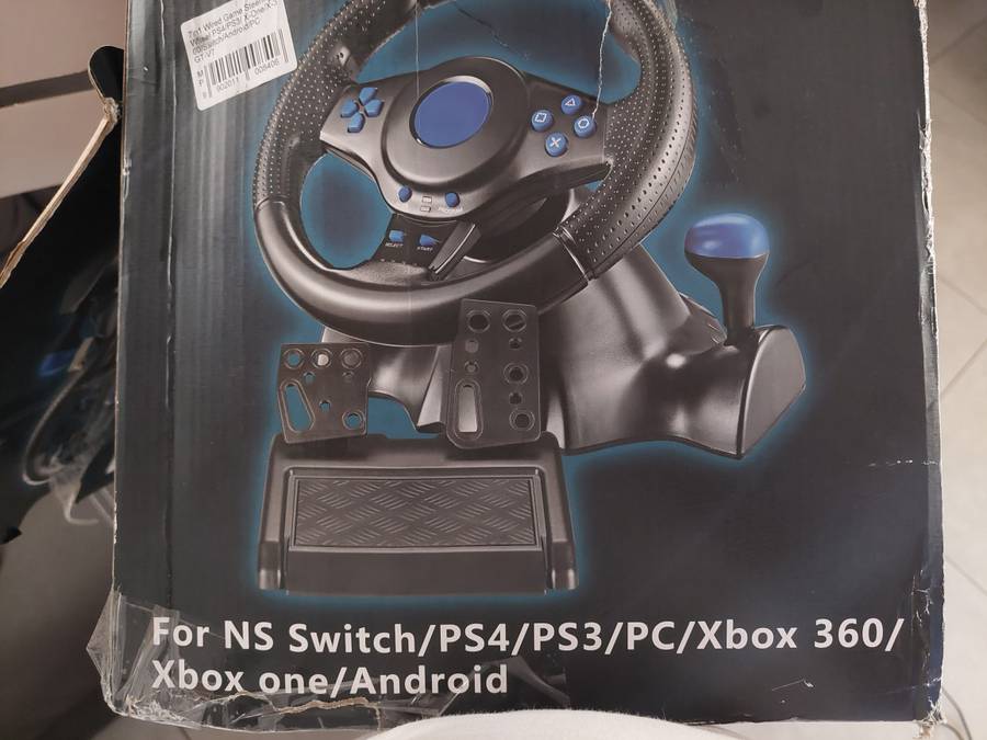 Playstation 4 console + Extras