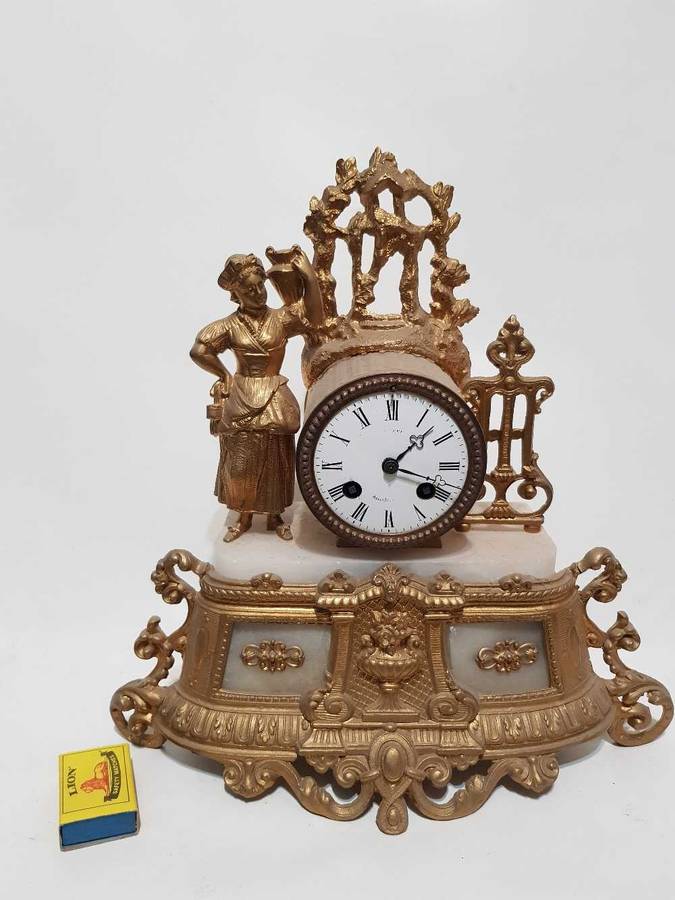His and hers mantle clock set