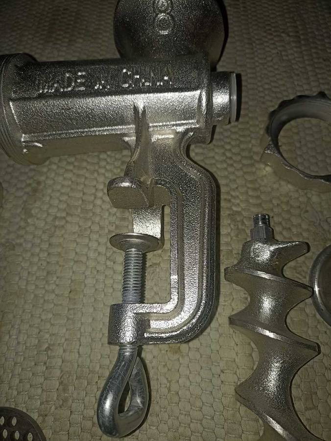 size 8 Mince meat Grinder.