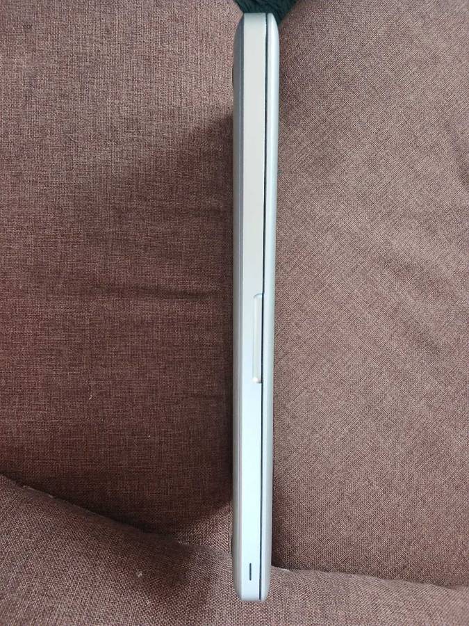 Late 2008 Apple Macbook 13.3