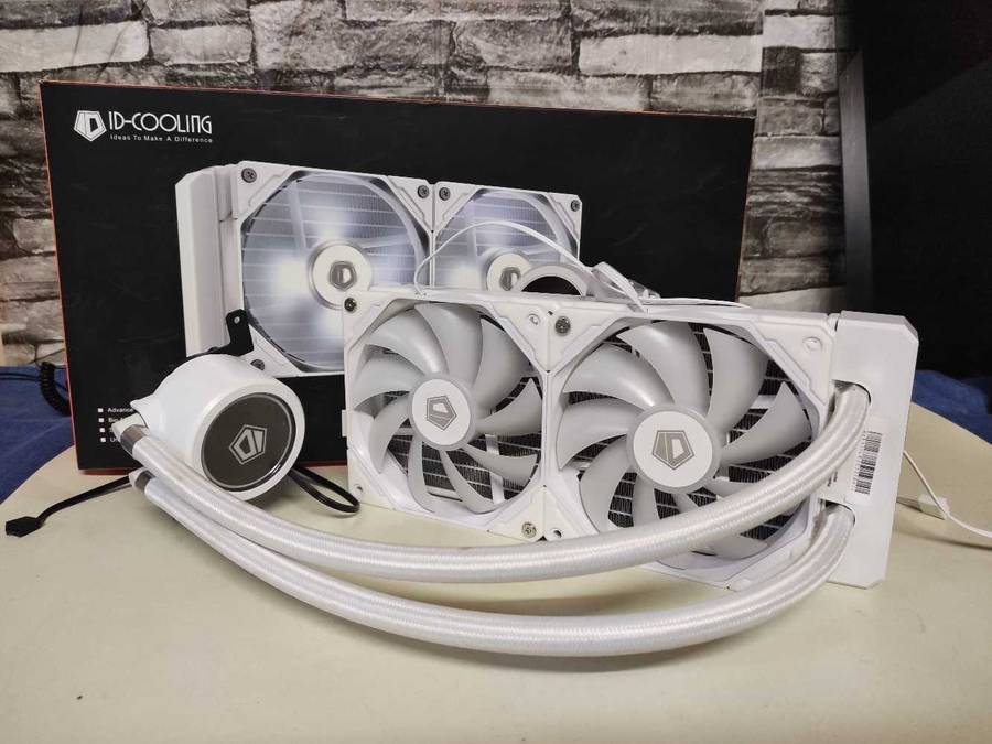ID-Cooling Frost Flow 240mm AIO CPU Watercooler**Boxed**Intel and AMD Bracket included