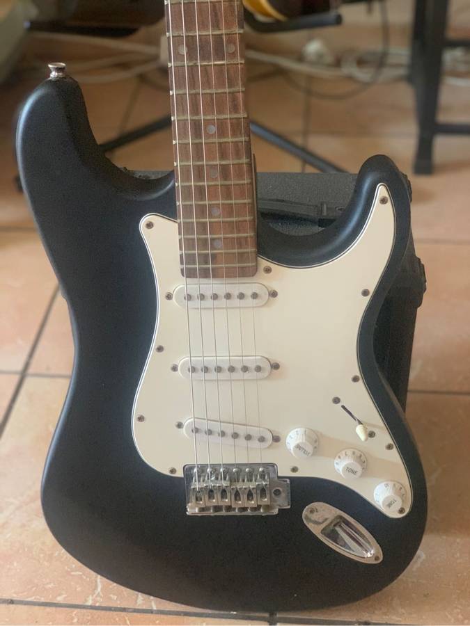 Electric Guitar with Amp