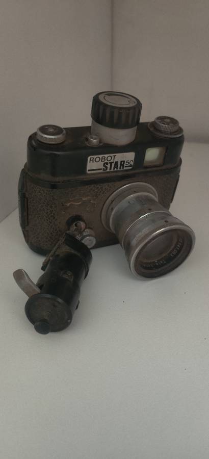 Vintage Robot Star 50 camera