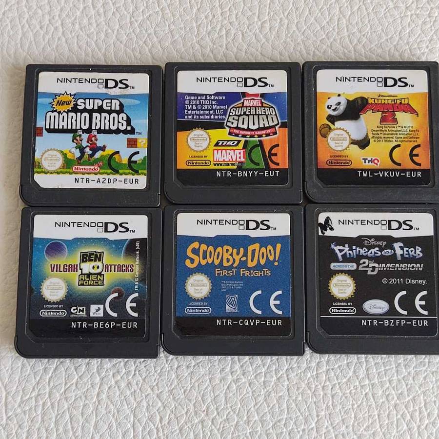 Nintendo Ds cartridge game bundle