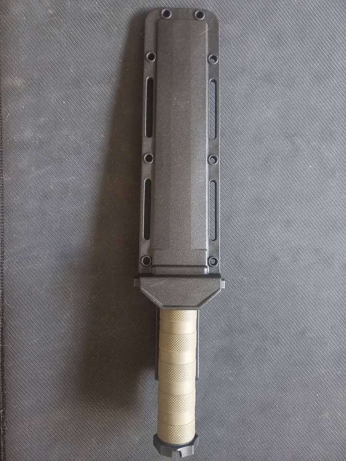 Jeep Rambo-style survival knife
