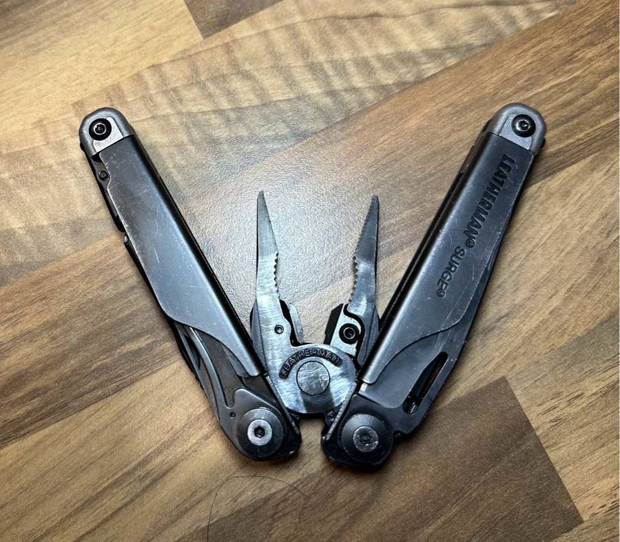 Leatherman Surge Tool Black w/Imported Kydex holster & Nylon Premium Pouch