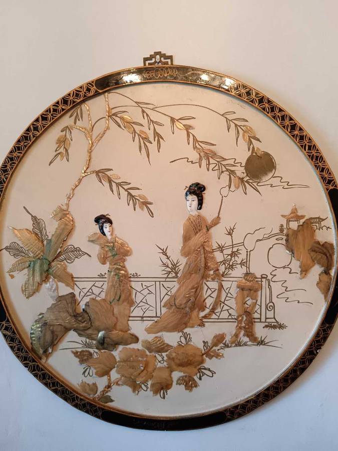 Large  Oriental Round Wall Panel Inlaid Mother of Pearl