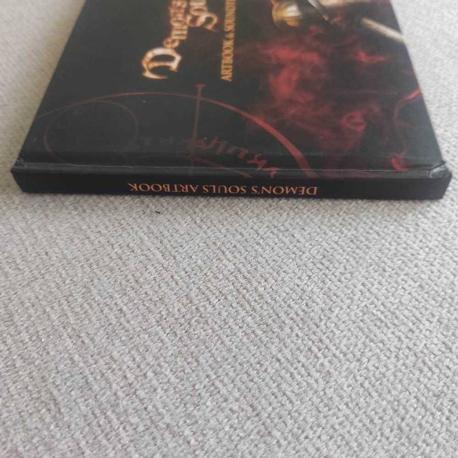 Demon Soul`s Strategy guide +Artbook and soundtrack Ps3