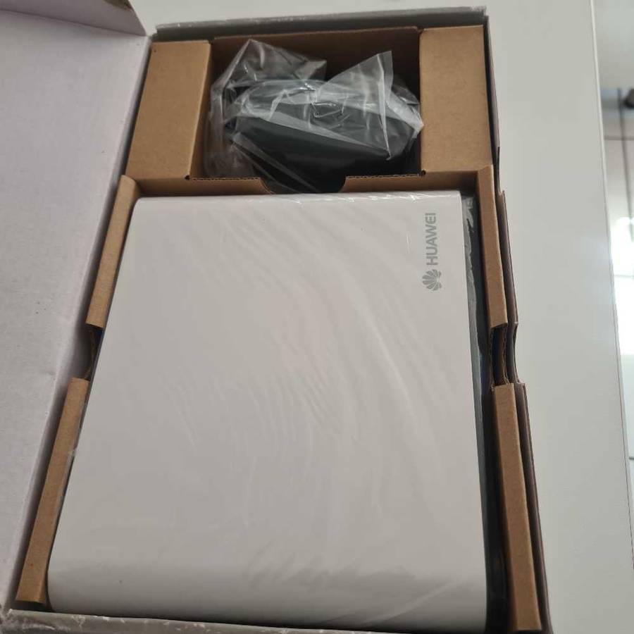 6 ports Huawei Wifi Router / extender