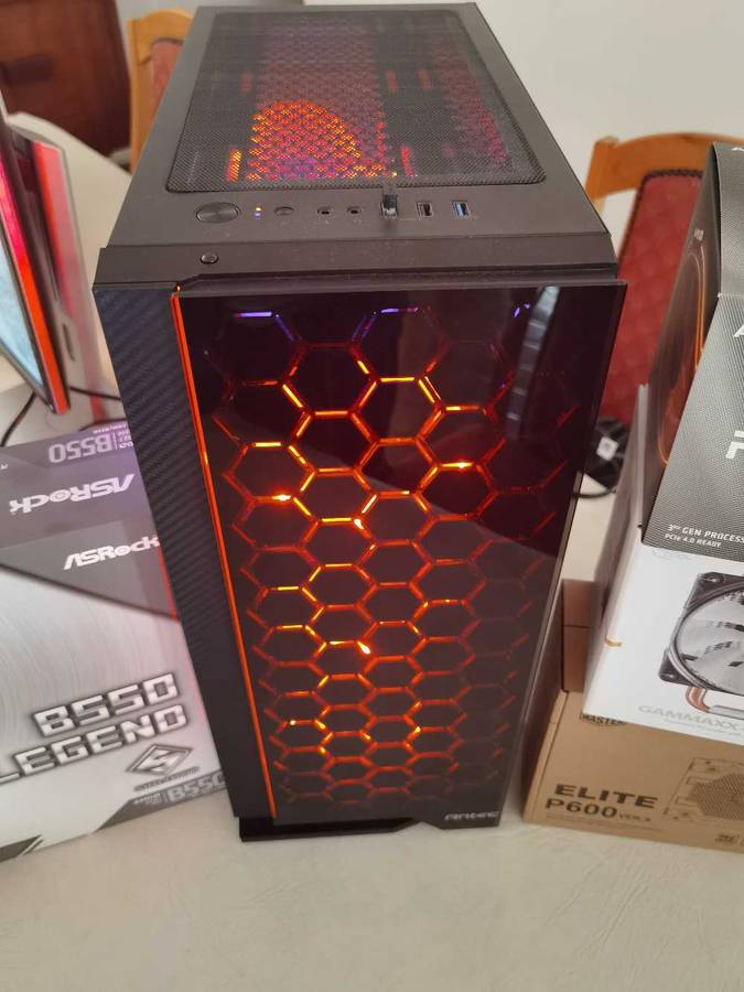 AMD Ryzen 3700X  / NO GPU