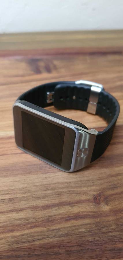 Unused Samsung gear 2 smartwatch 100% working condition