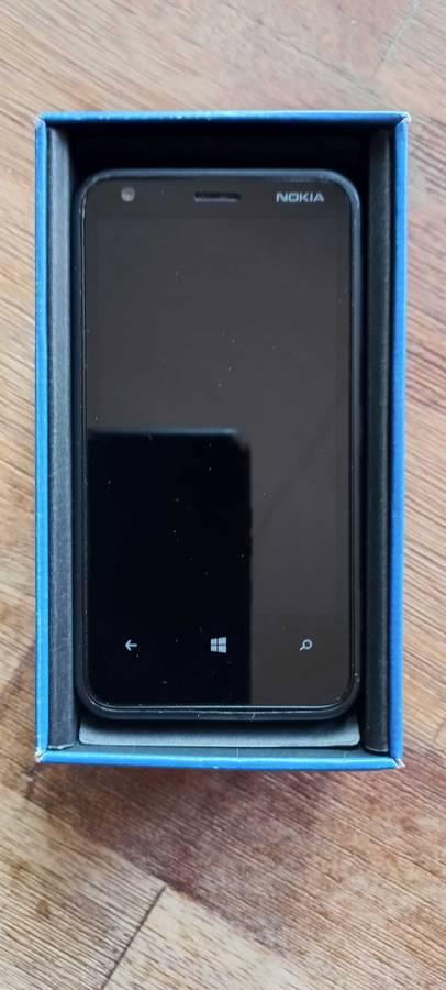 Nokia Lumia 620 (Basically unused)