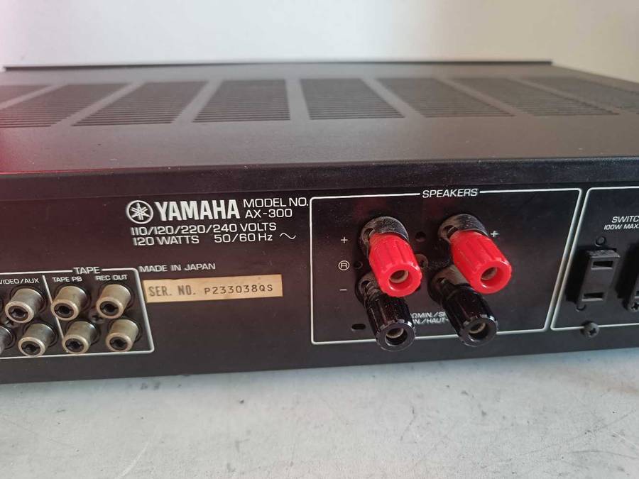 Yamaha AX300 stereo amplifier