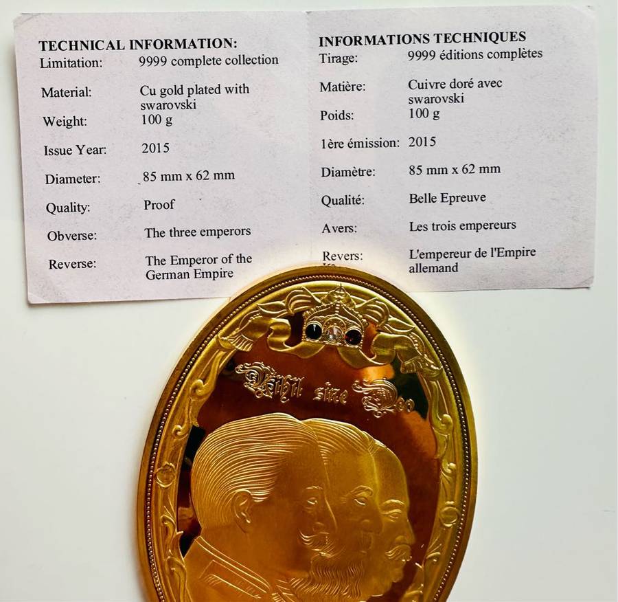 GIANT MEDAL - OVAL - THE 3 EMPORERS OF THE GETMAN REICH - SUPERB ITEM - GOLD PLATED - GEMSTONE DECOR