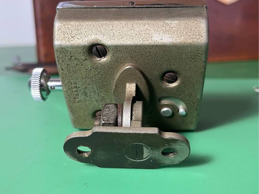 VINTAGE LE COULTRE CAR CLOCK BY SMITHS