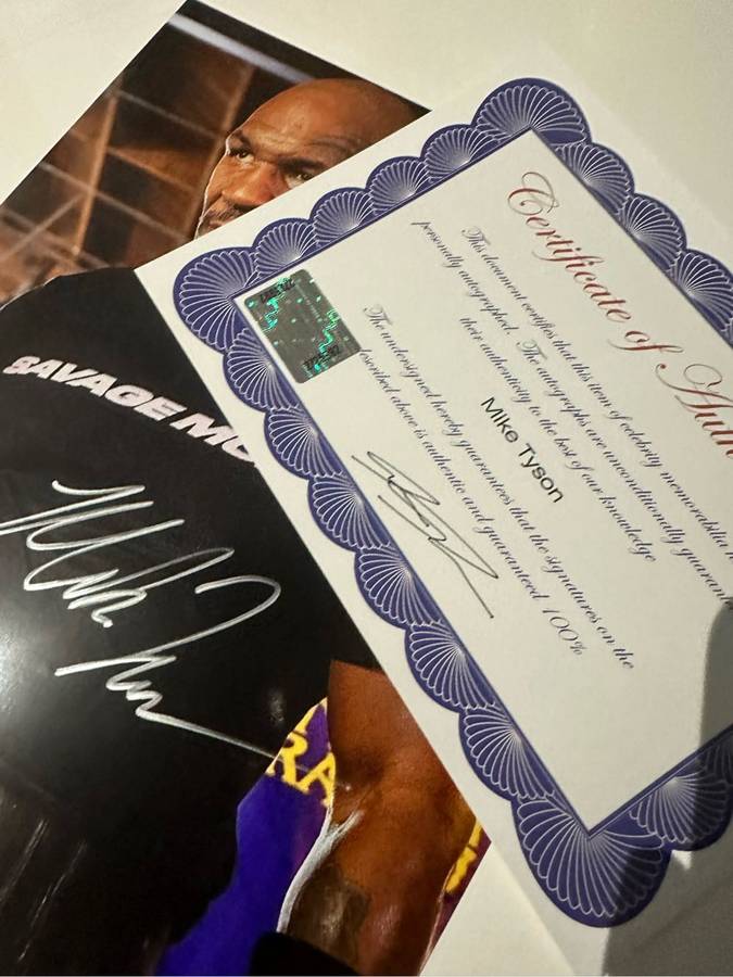AUTHENTIC AUTOGRAPH BY IRON MIKE TYSON - STUNNING COA