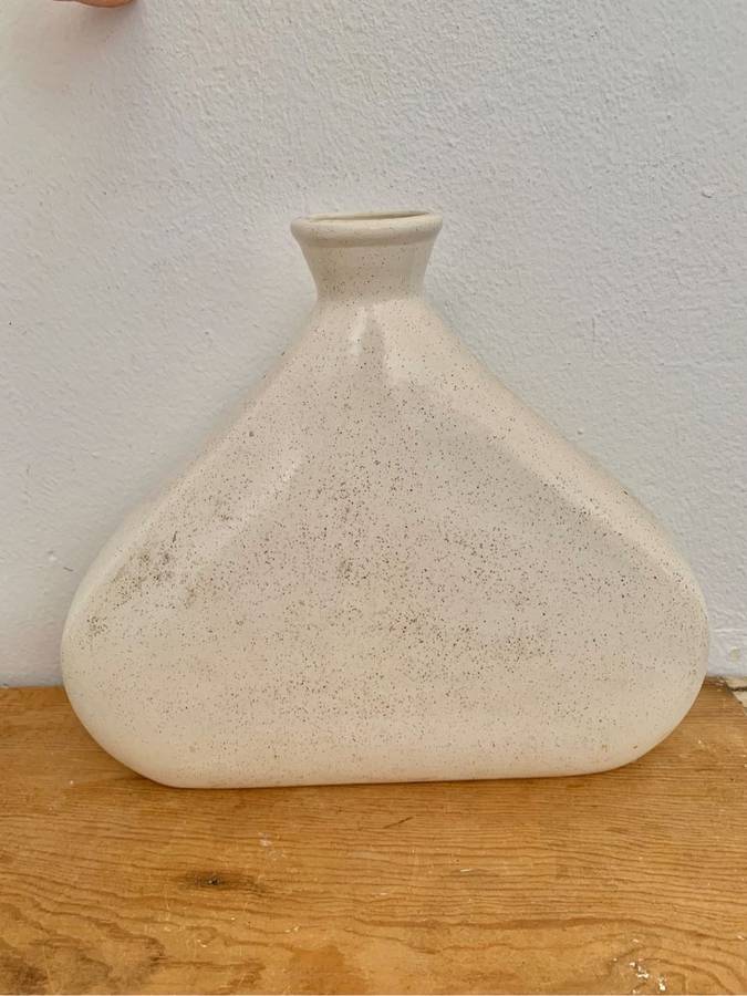 #92 Interesting handpainted hawk / eagle decanter