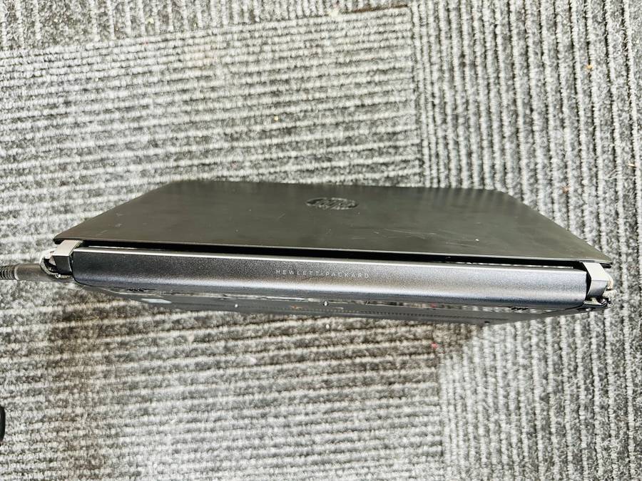 HP ProBook 430 G3 13.3` Intel Core i3 Notebook 4GB Ram 500GB HDD + 65W HP charger