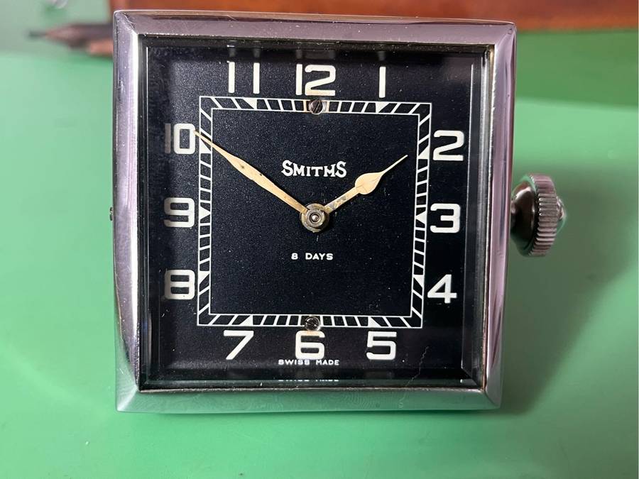 VINTAGE LE COULTRE CAR CLOCK BY SMITHS