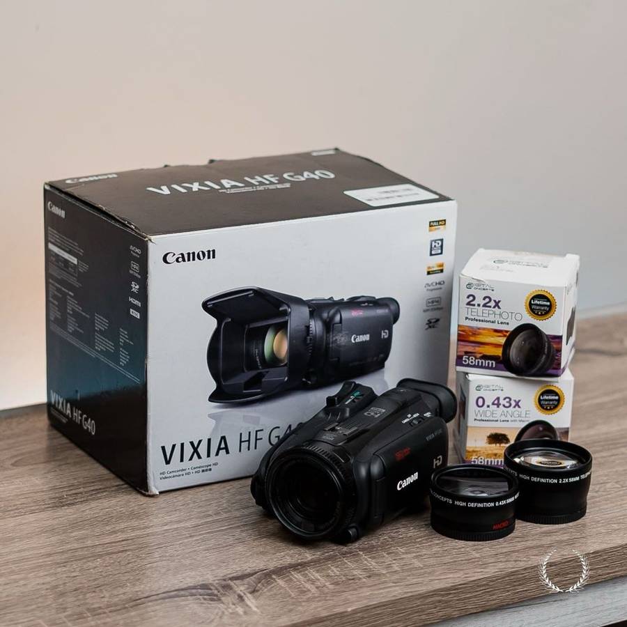 Canon VIXIA HF G40 Bundle