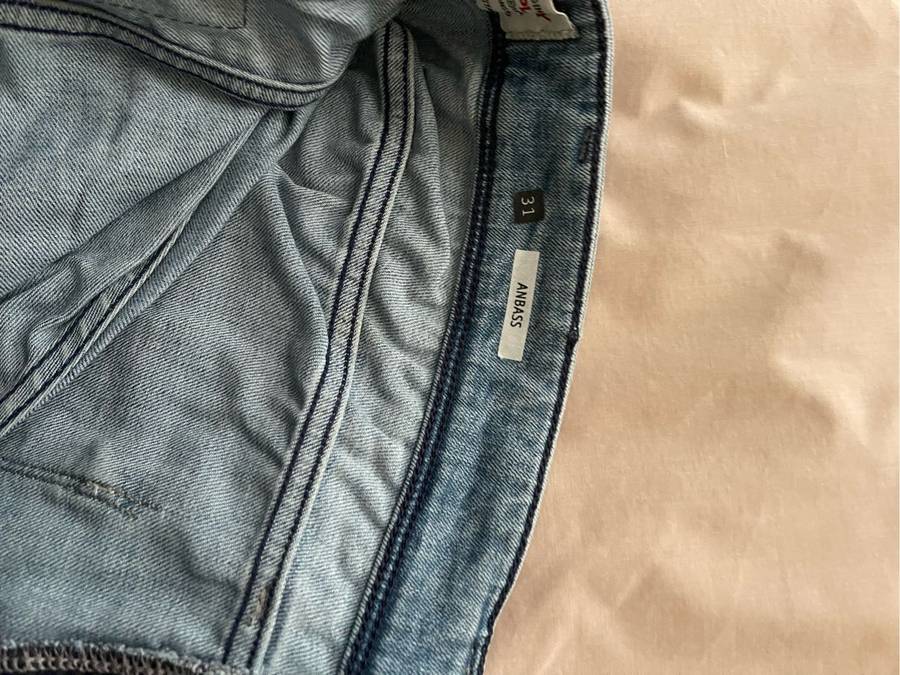 Replay light blue jeans medium size 31 anbass great condition