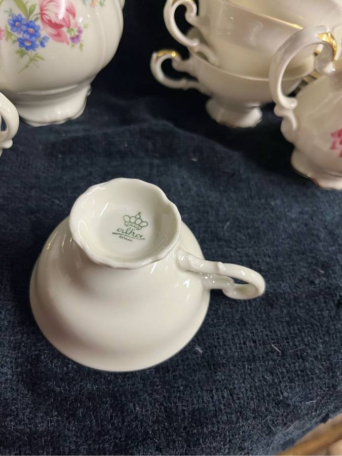 MEISSEN ALKA BAVARIAN TEA SET, CHILD'S MINIATURE SET