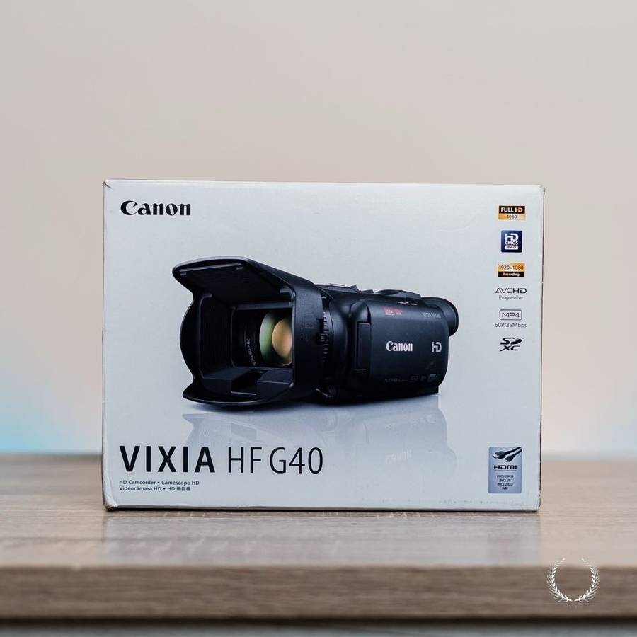 Canon VIXIA HF G40 Bundle