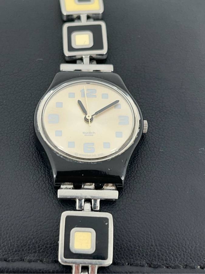 Swatch Ladies wrist watch