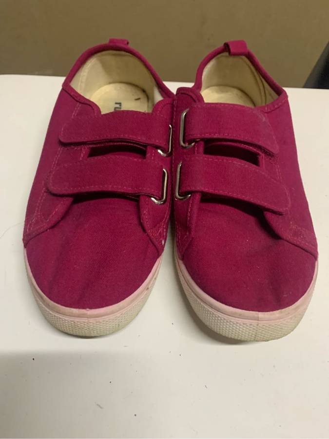 Cotton on sneakers uk5