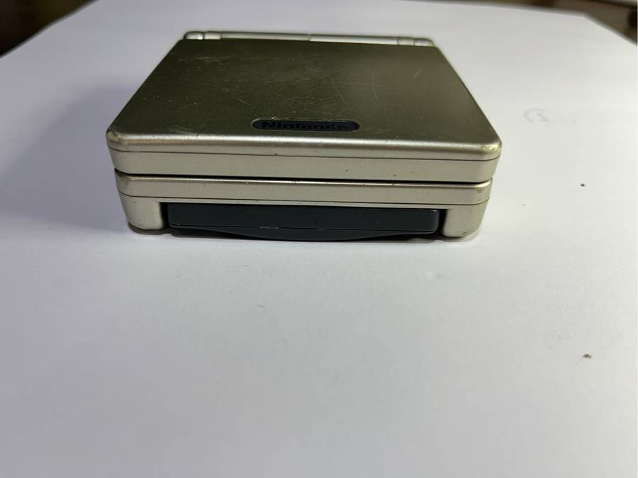 Nintendo Gameboy Advance SP bundle