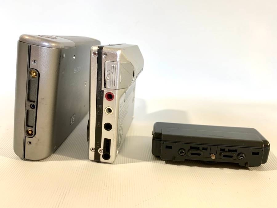 Sony Walkman Bundle (parts / repair)