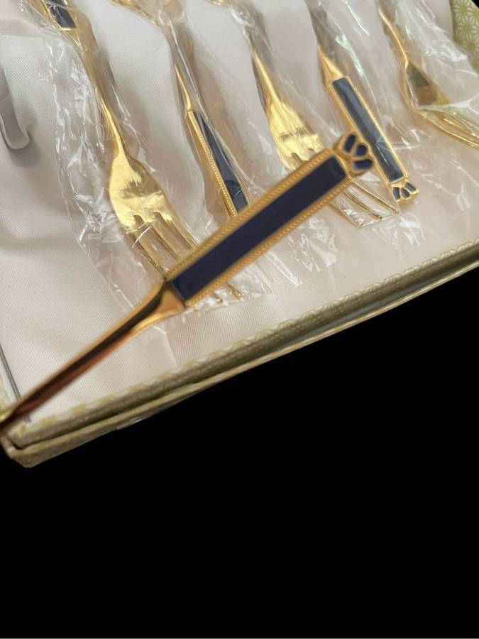 Eetrite 24 carat gold plated cake forks