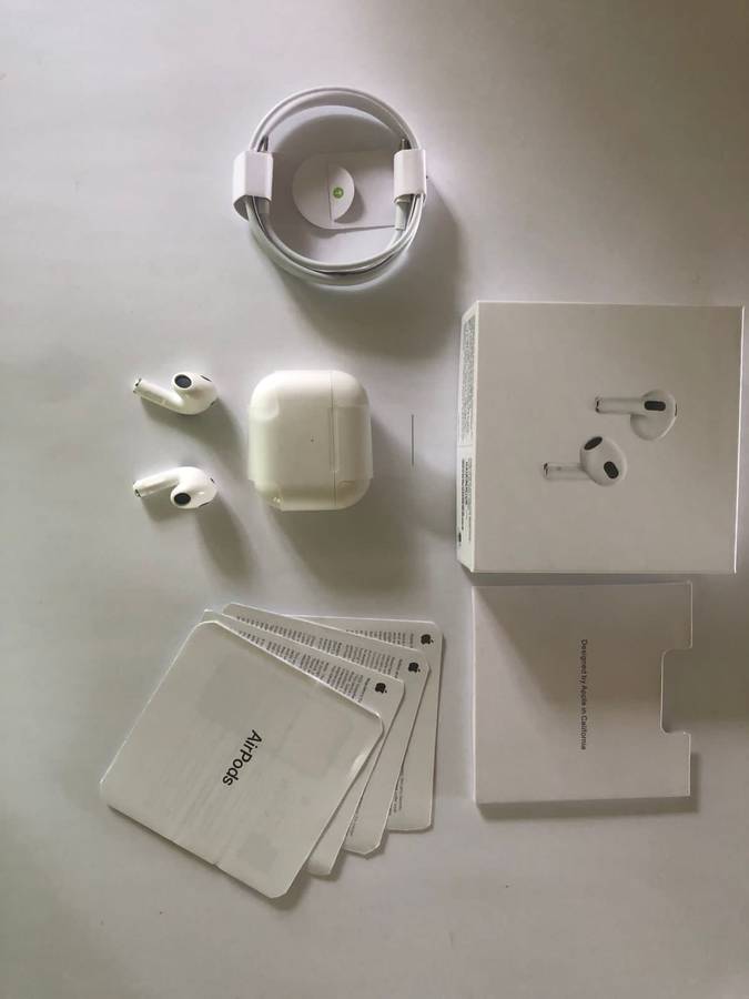 Apple Airpods (Gen 3)