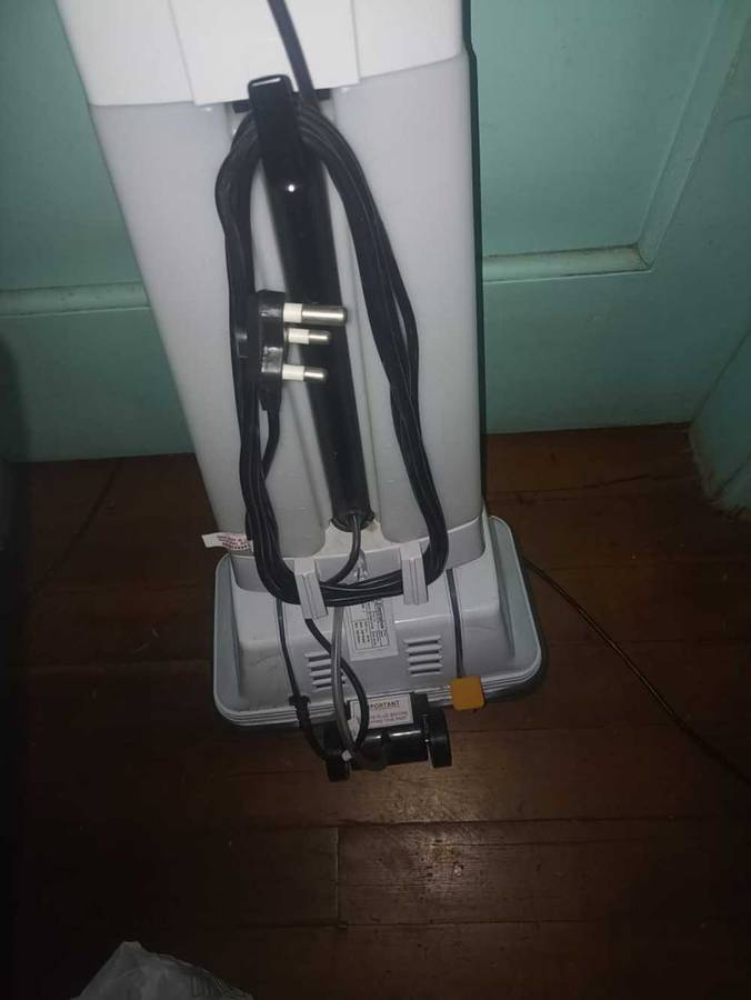 ELECTROLUX 6 in 1 carpet shampooer