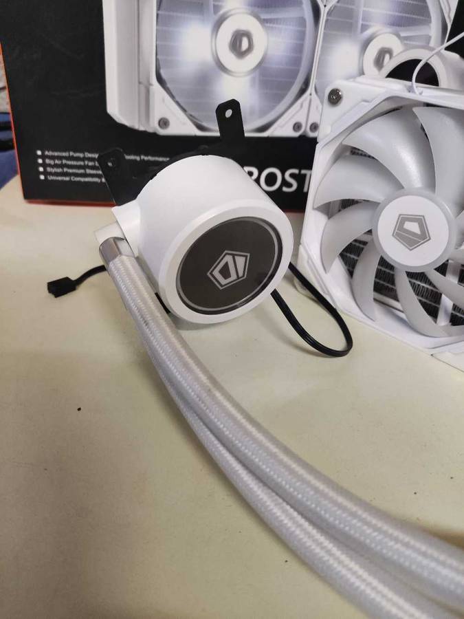 ID-Cooling Frost Flow 240mm AIO CPU Watercooler**Boxed**Intel and AMD Bracket included