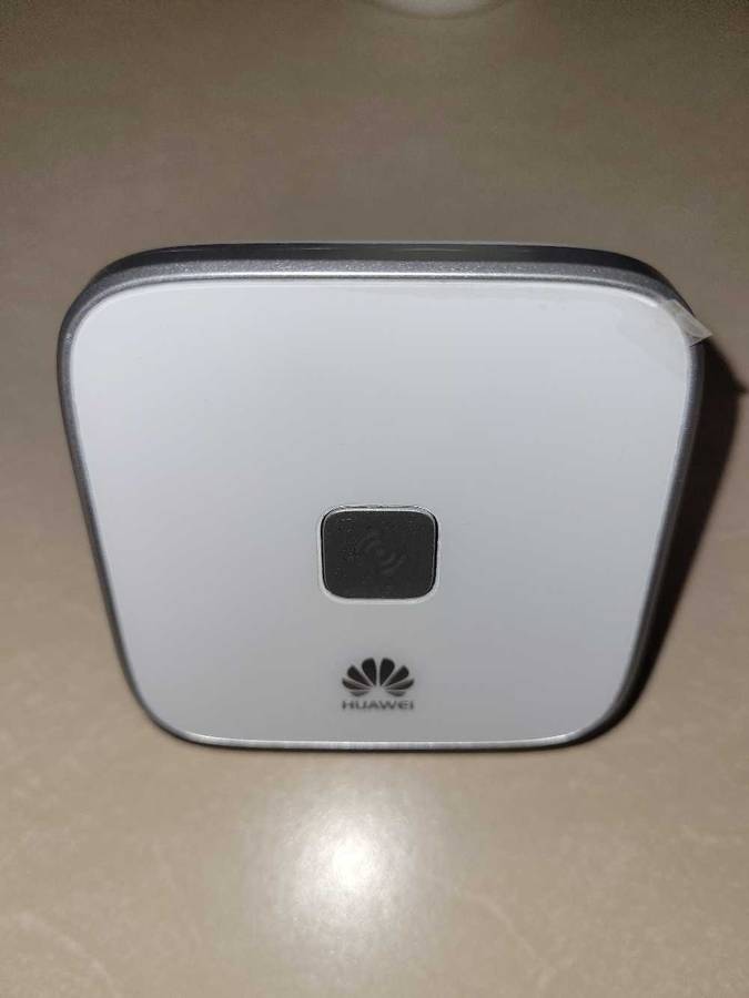 Huawei Media Router and Range Extender WS322
