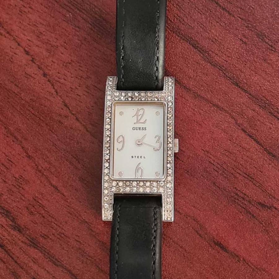Guess Steel quatz woman's watch
