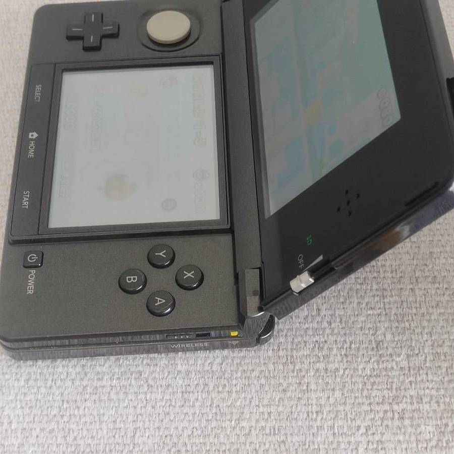 Nintendo 3ds European region Console +box
