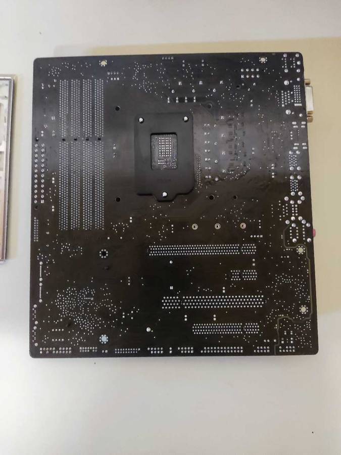 Asus H170M-ED3 Motherboard**Supports 6th gen and 7th gen CPU's**LGA1151**4 ram slots