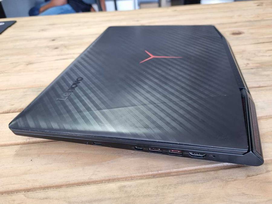Lenovo Legion Y720 Core i7 - 7700HQ Gaming Laptop / 12GB DDR4 RAM/ 240GB SSD/ GTX 1060 6GB GPU/ FHD